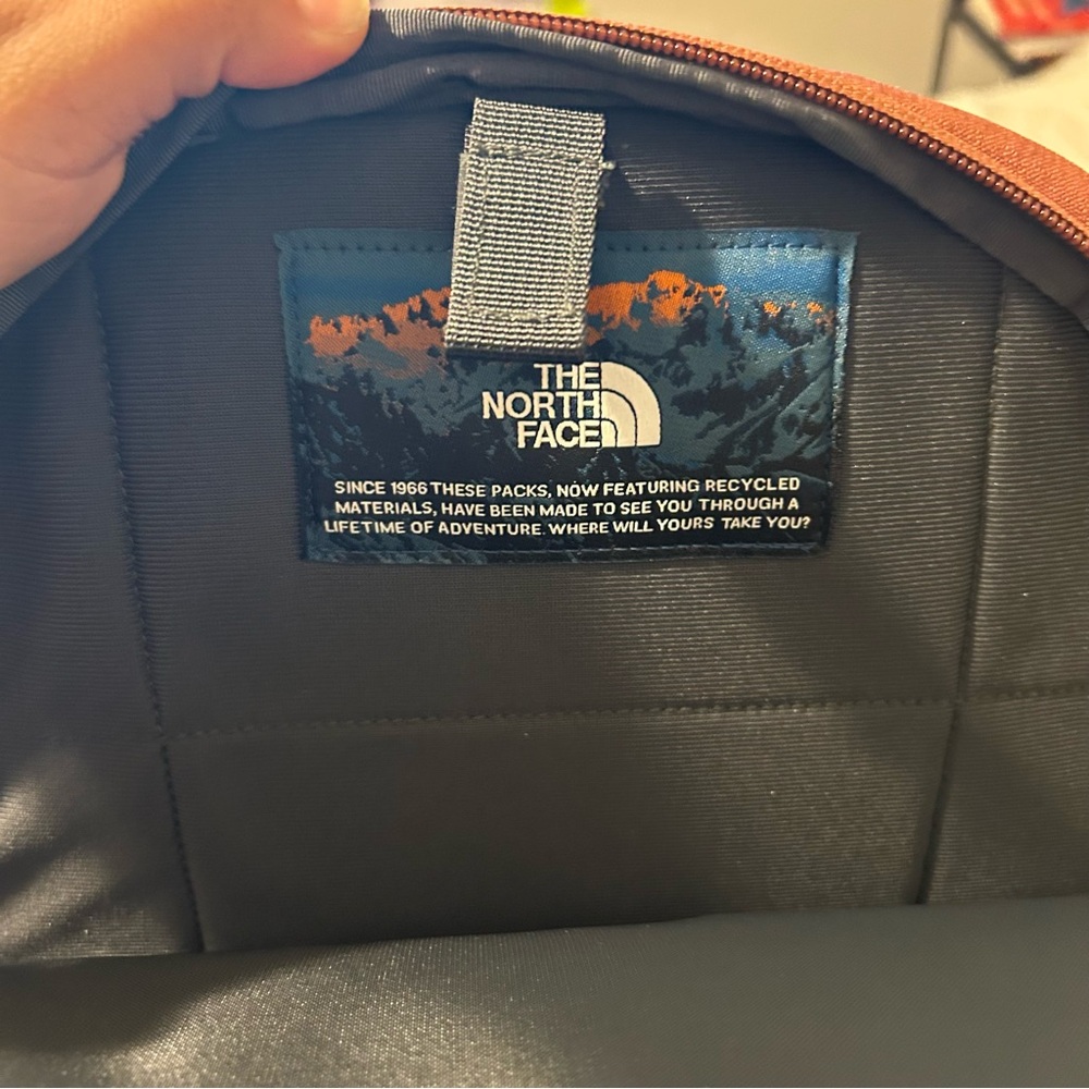 The North Face Borealis Women's Backpack New with Tags - Picture 8 of 10